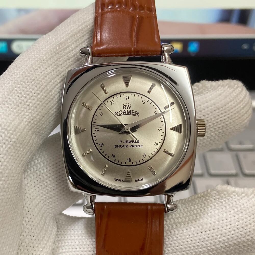Vintage 1977 Roamer Manual Mens Silver Watch W/Leather Strap & White accents